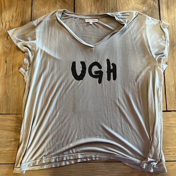 CARA LOREN Oversized V Neck Graphic Tees Bundle - Picture 8 of 11